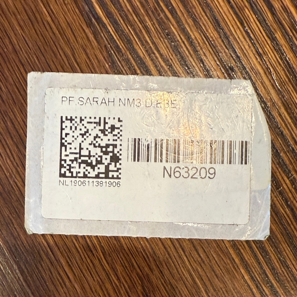 Louis Vuitton Sarah Wallet - Picture 2 of 14